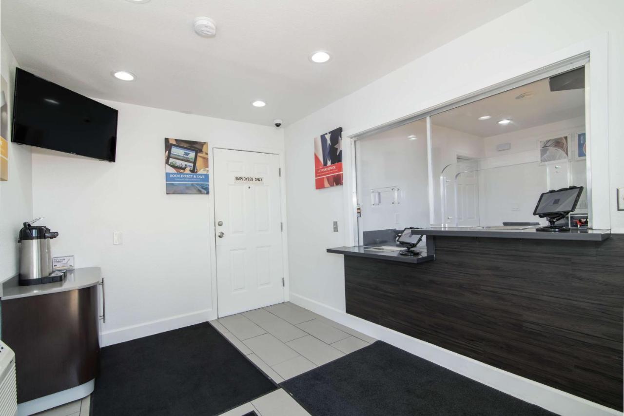 Hotel 6-moreno Valley, Ca - Perris